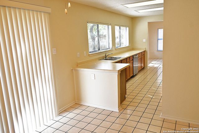 16323 Walnut Creek Dr., San Antonio, TX 78247