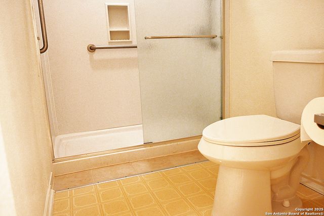 16323 Walnut Creek Dr., San Antonio, TX 78247