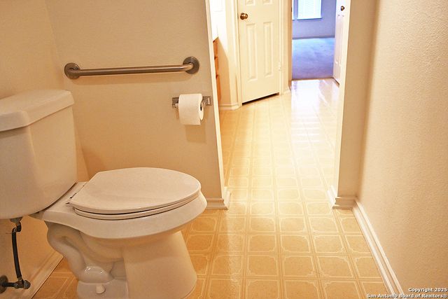 16323 Walnut Creek Dr., San Antonio, TX 78247