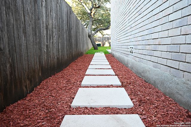 16323 Walnut Creek Dr., San Antonio, TX 78247