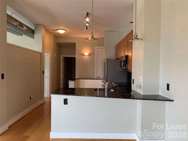 505 E 6th Street 1305, Charlotte, NC 28202