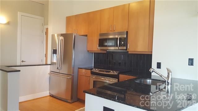 505 E 6th Street 1305, Charlotte, NC 28202