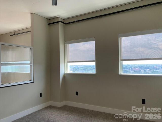505 E 6th Street 1305, Charlotte, NC 28202