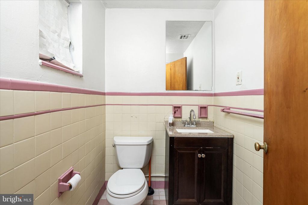 153 ABERNETHY DR, TRENTON, NJ 08618 — photo 2