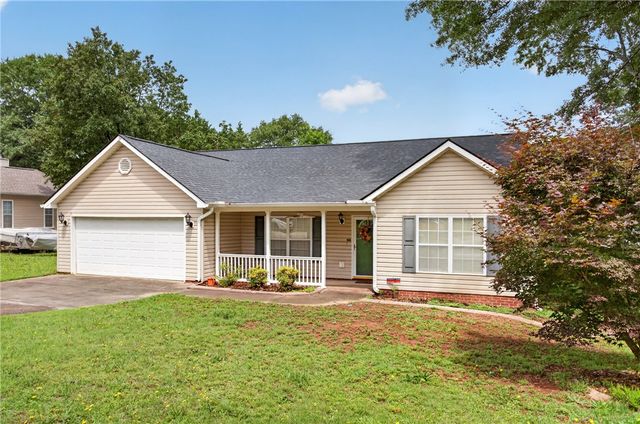 207 Hunters Lane, Anderson, SC 29625