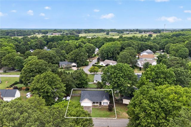 207 Hunters Lane, Anderson, SC 29625
