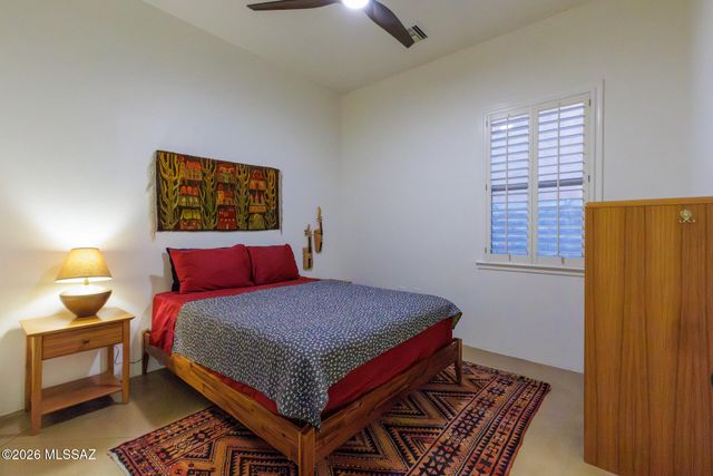 466 E Codd Street, Tucson, AZ 85701