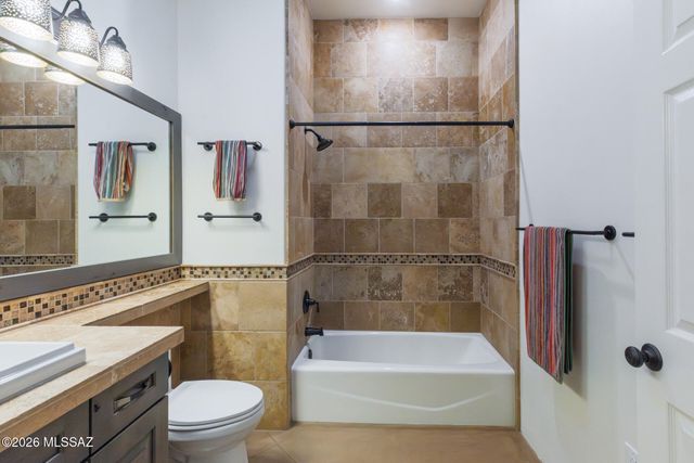 466 E Codd Street, Tucson, AZ 85701