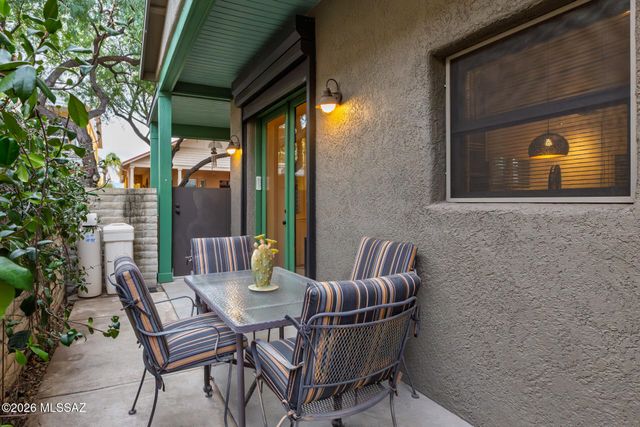 466 E Codd Street, Tucson, AZ 85701