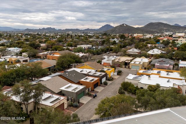 466 E Codd Street, Tucson, AZ 85701