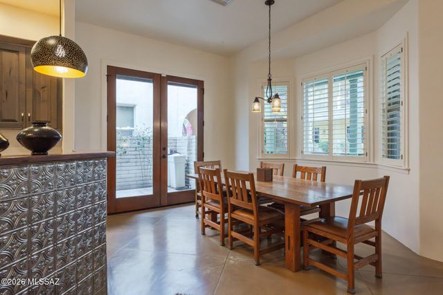 466 E Codd Street, Tucson, AZ 85701