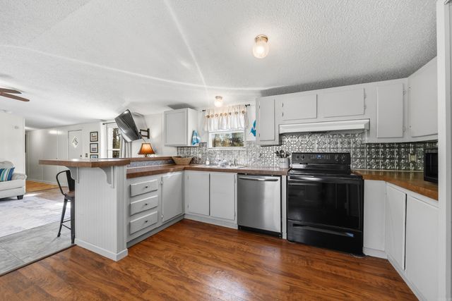 168 Lakeaire Terrace, Hot Springs, AR 71913