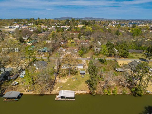 168 Lakeaire Terrace, Hot Springs, AR 71913