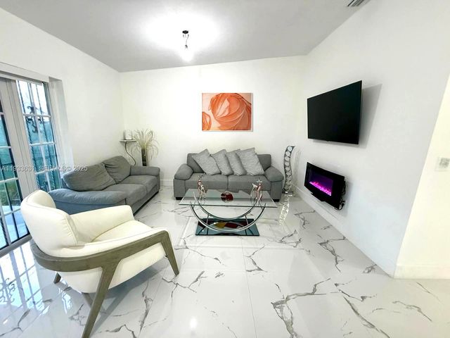 13531 SW 62nd St 143-3, Miami, FL 33183