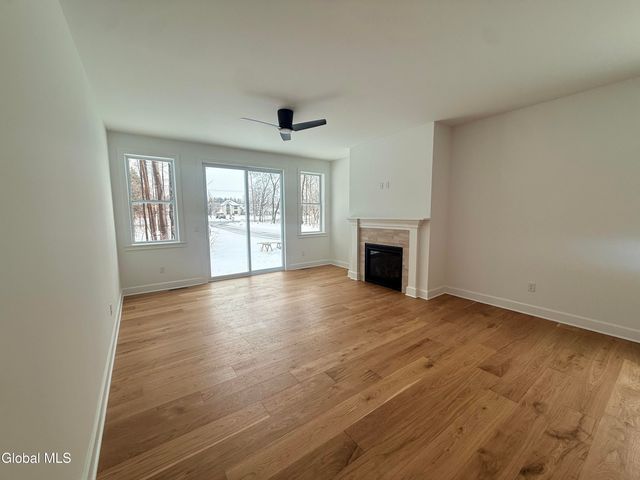 15 Blue Aster Lane, Malta, NY 12020