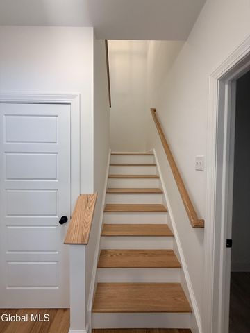 15 Blue Aster Lane, Malta, NY 12020