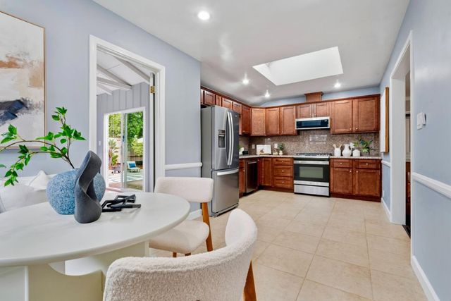 994 Billings Boulevard, San Leandro, CA 94577