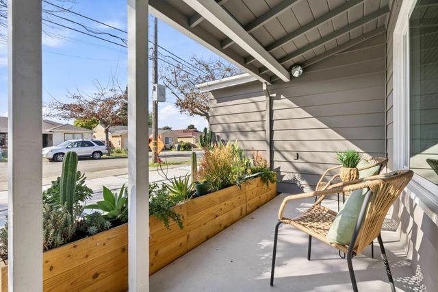 994 Billings Boulevard, San Leandro, CA 94577