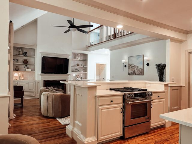 8631 Woodland Walk, North Charleston, SC 29420