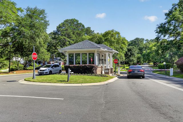 8631 Woodland Walk, North Charleston, SC 29420