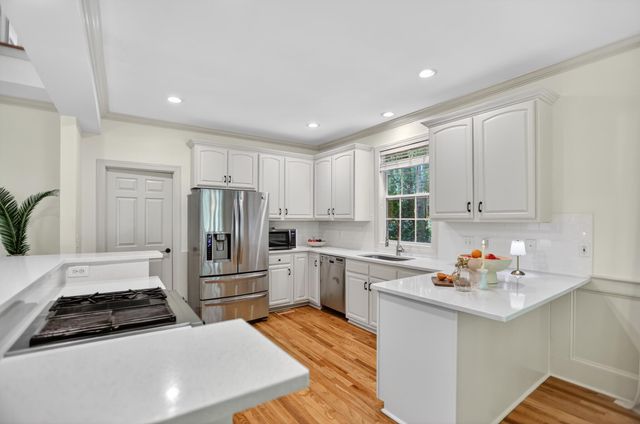 8631 Woodland Walk, North Charleston, SC 29420