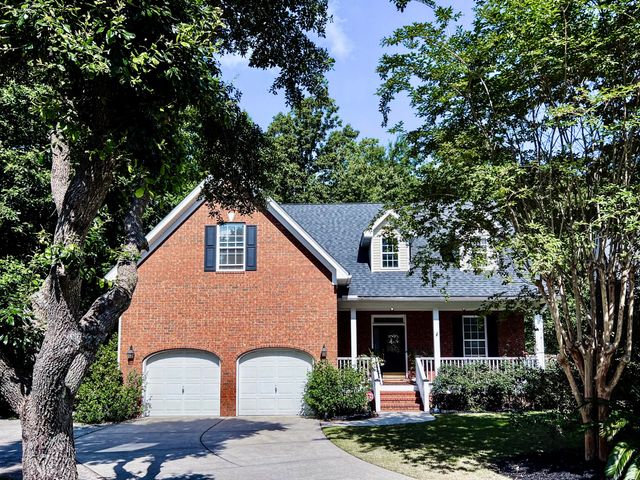 8631 Woodland Walk, North Charleston, SC 29420