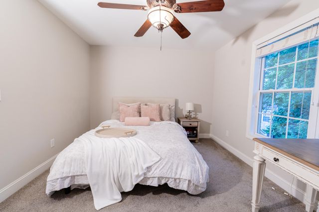 8631 Woodland Walk, North Charleston, SC 29420