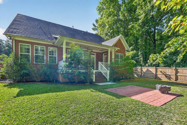 8631 Woodland Walk, North Charleston, SC 29420