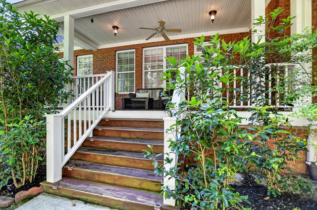8631 Woodland Walk, North Charleston, SC 29420