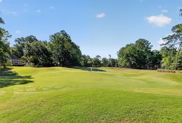 8631 Woodland Walk, North Charleston, SC 29420