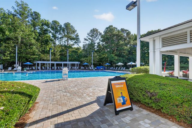 8631 Woodland Walk, North Charleston, SC 29420