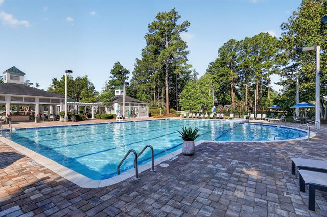 8631 Woodland Walk, North Charleston, SC 29420