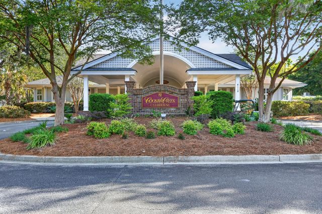 8631 Woodland Walk, North Charleston, SC 29420