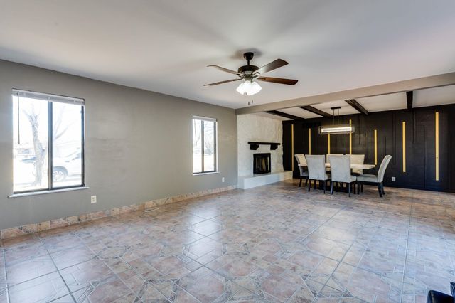 1400 W 51st St S, Wichita, KS 67217