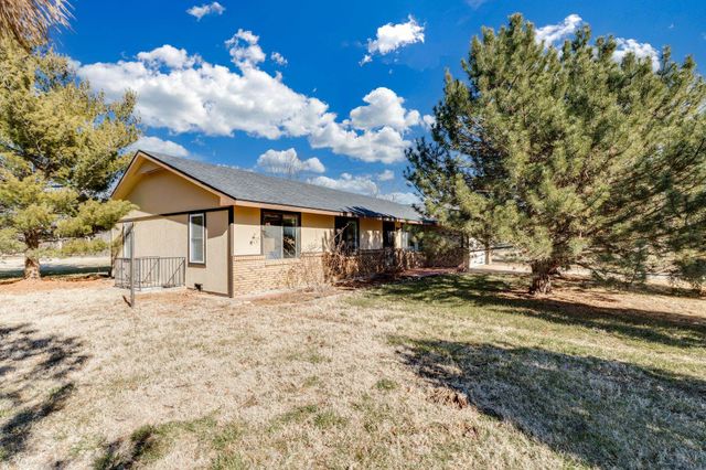 1400 W 51st St S, Wichita, KS 67217