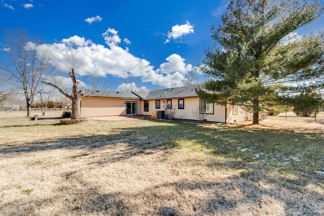 1400 W 51st St S, Wichita, KS 67217