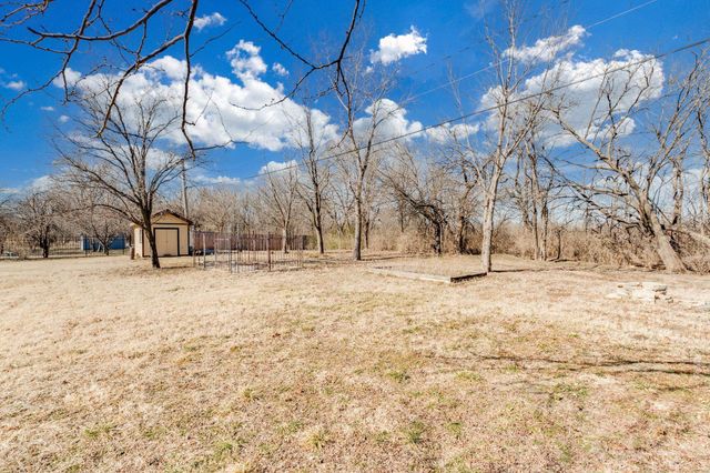 1400 W 51st St S, Wichita, KS 67217