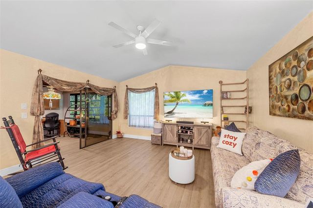 6809 SE Yorktown Drive, Hobe Sound, FL 33455