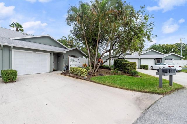 6809 SE Yorktown Drive, Hobe Sound, FL 33455
