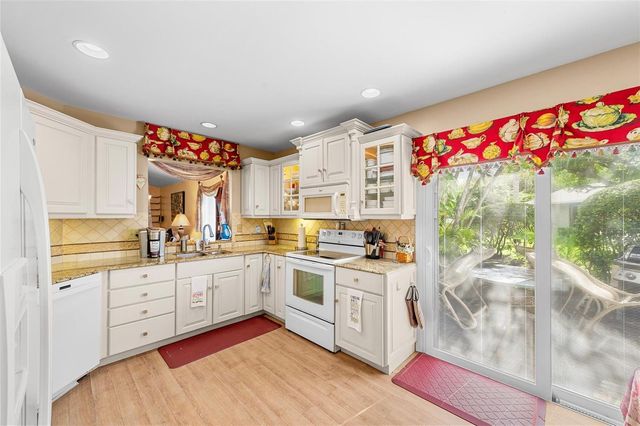 6809 SE Yorktown Drive, Hobe Sound, FL 33455
