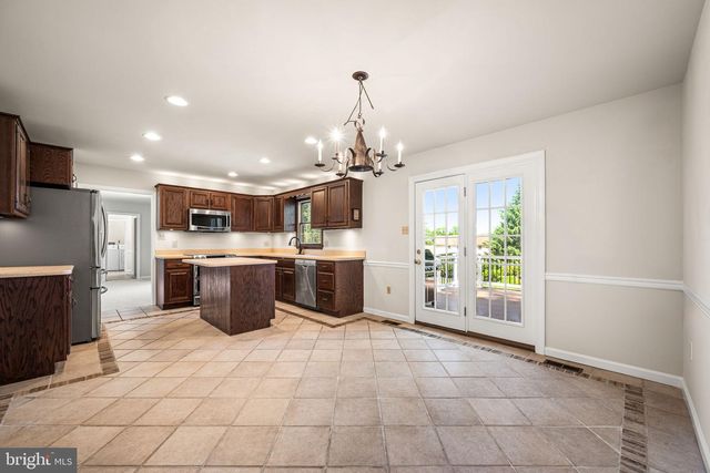 405 SCOFIELD LN, West Chester, PA 19380