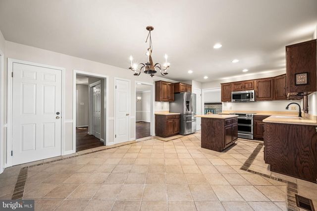 405 SCOFIELD LN, West Chester, PA 19380