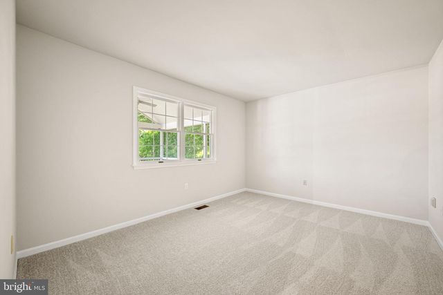 405 SCOFIELD LN, West Chester, PA 19380
