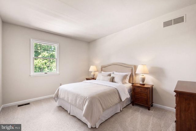 405 SCOFIELD LN, West Chester, PA 19380