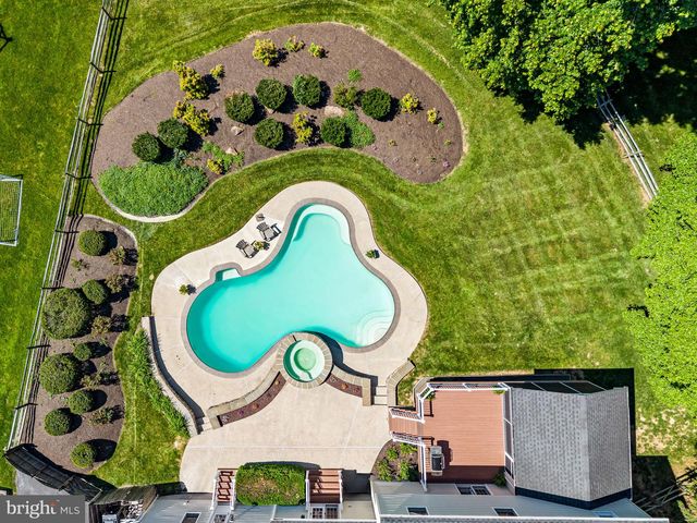 405 SCOFIELD LN, West Chester, PA 19380