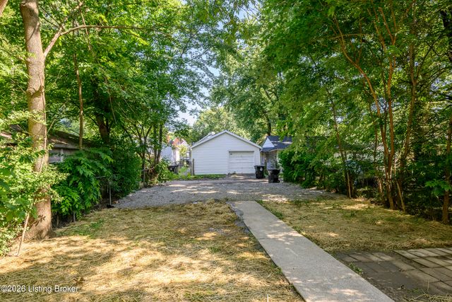 917 Beecher St, Louisville, KY 40215