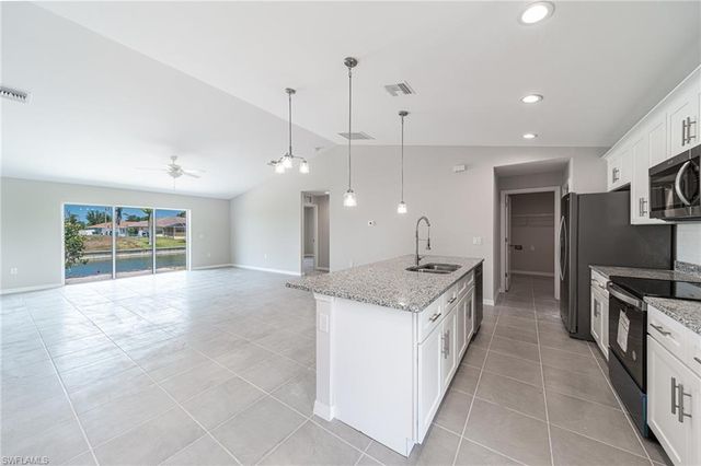 2122 NW 9th AVE, Cape Coral, FL 33993