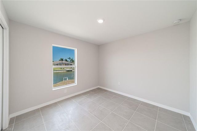 2122 NW 9th AVE, Cape Coral, FL 33993