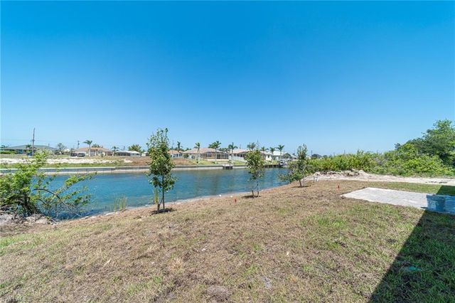 2122 NW 9th AVE, Cape Coral, FL 33993