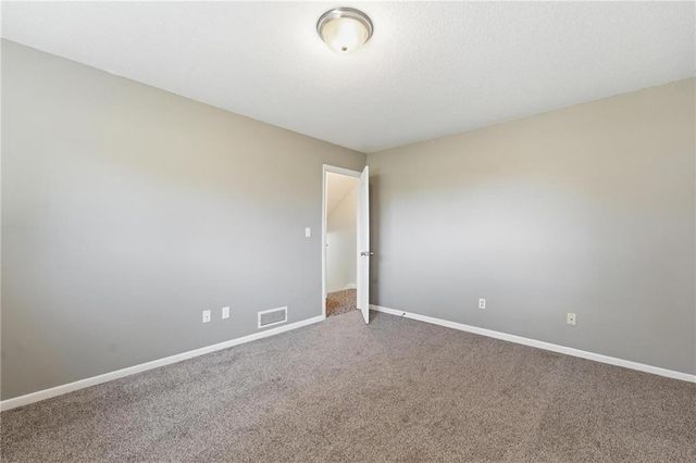 8709 N Hull Avenue, Kansas City, MO 64154
